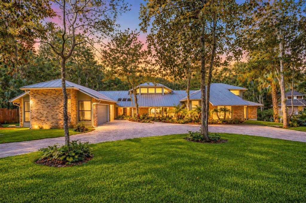 20 TWELVE OAKS TRAIL