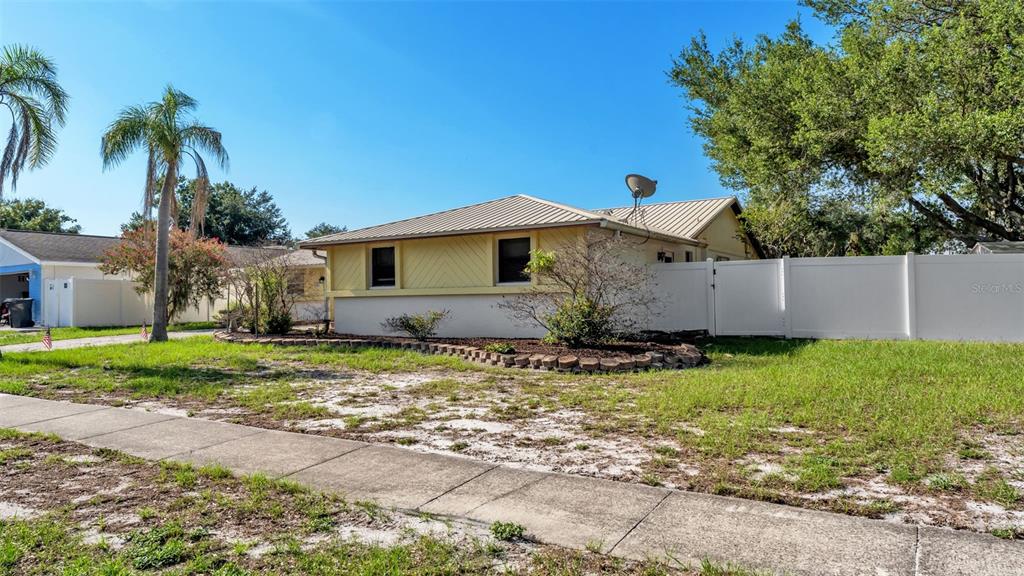 601 FIELDSTONE DRIVE, BRANDON, FL — photo 5 of 30