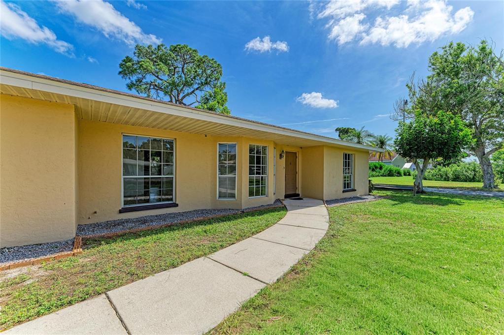 4404 18TH AVENUE W, BRADENTON, FL — photo 3 of 30