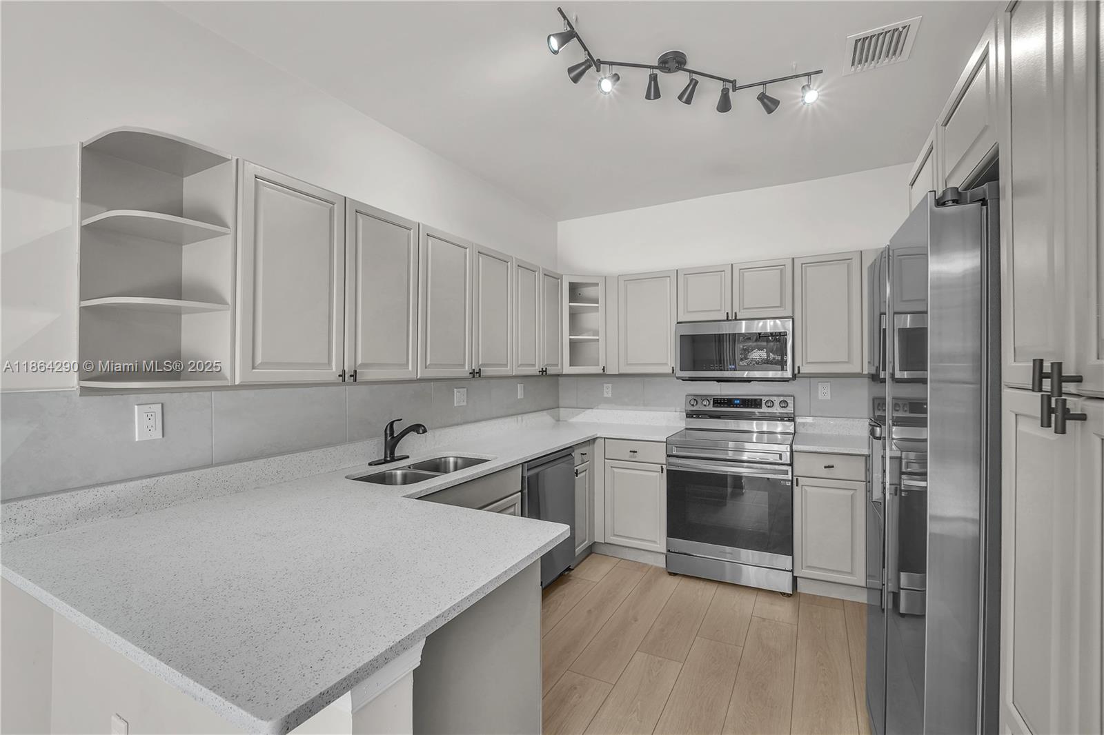 1125 Doveplum St, Hollywood FL 33019