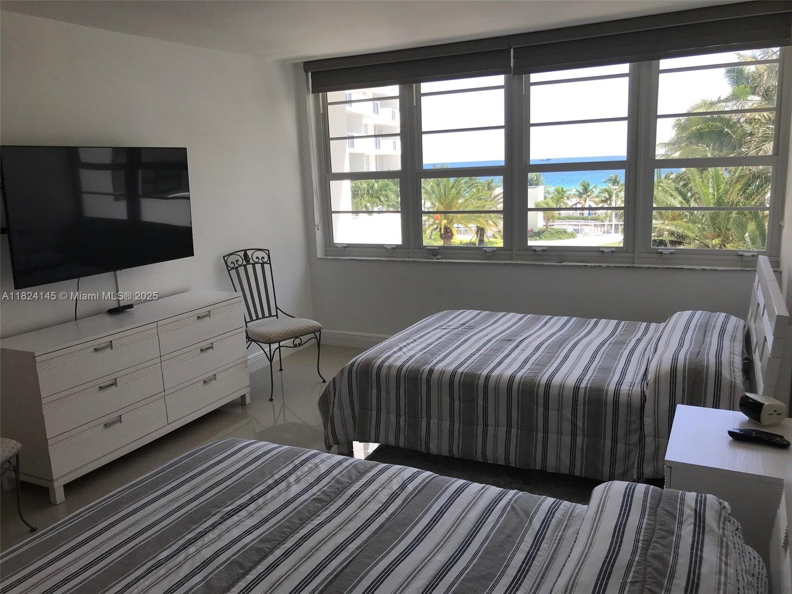 100 Lincoln Rd # 521, Miami Beach FL 33139