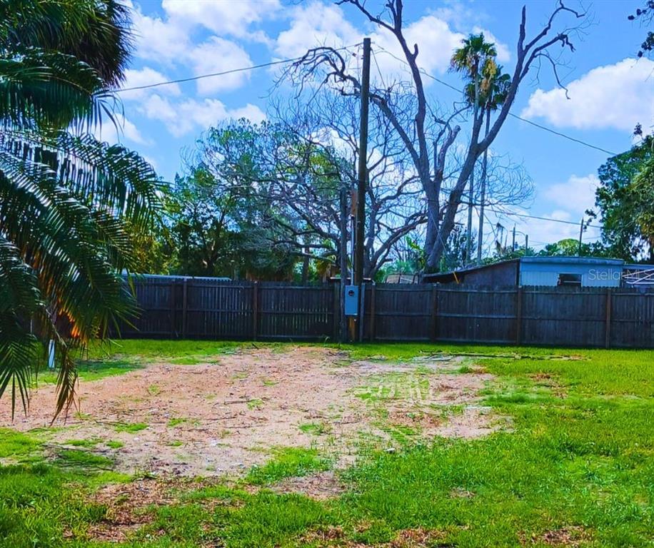6828 EDGEWATER DRIVE