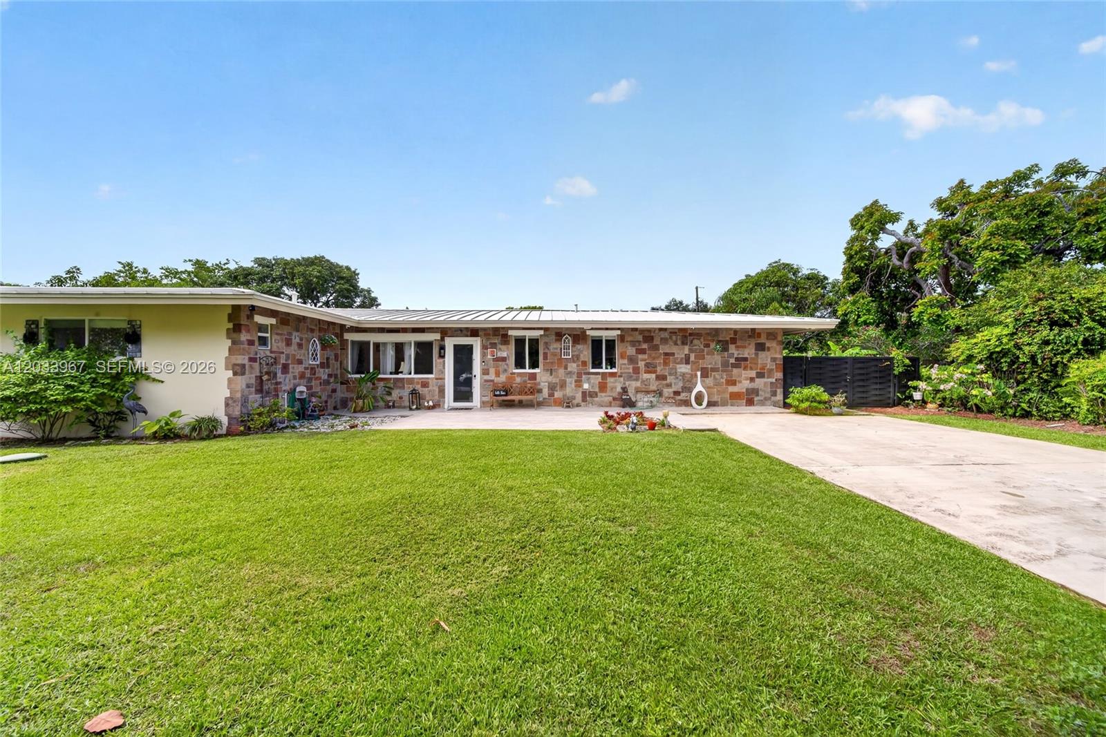 8250 SW 118th Ter, Miami FL 33156