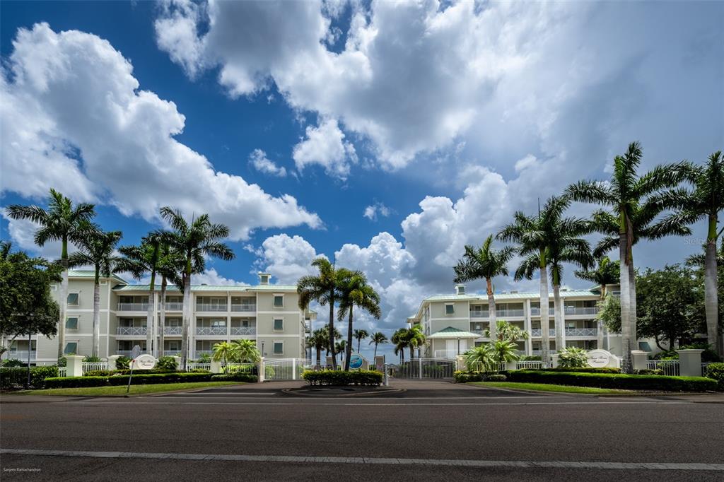 5116 MELBOURNE STREET UNIT B303