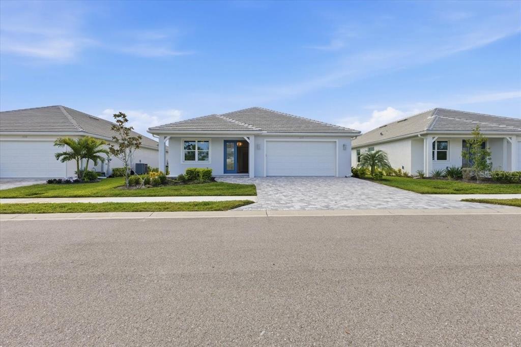 5217 WILLOW LAKE COURT