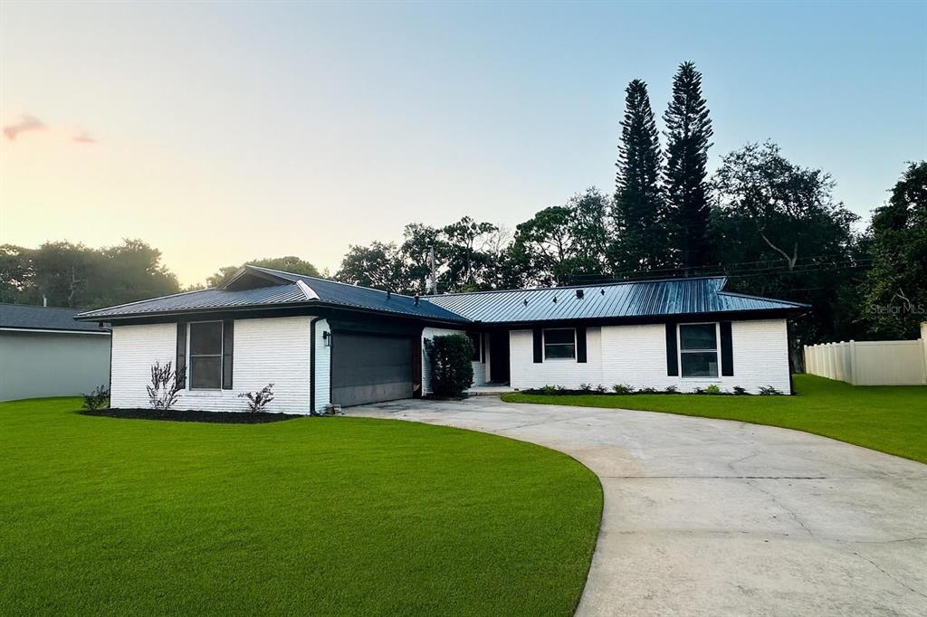 4318 LANTERN DRIVE