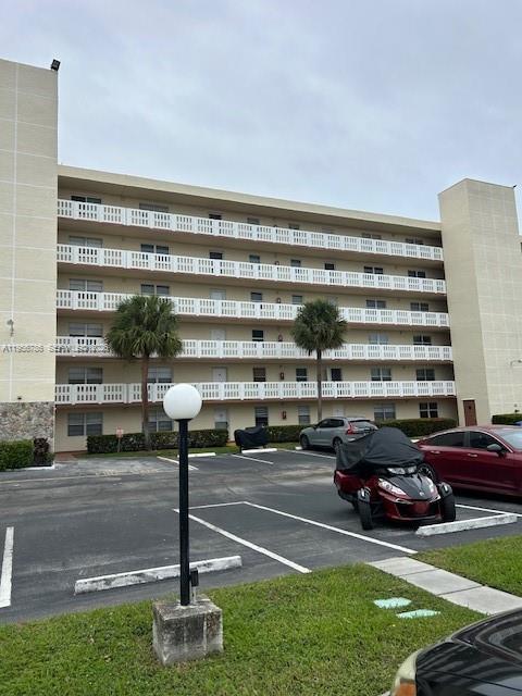 301 SE 3rd St # 601, Dania Beach FL 33004