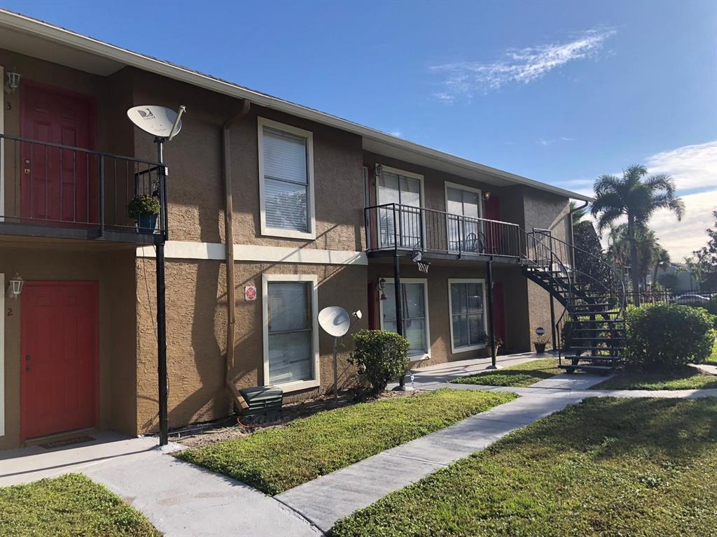 1909 CARALEE BOULEVARD UNIT 4
