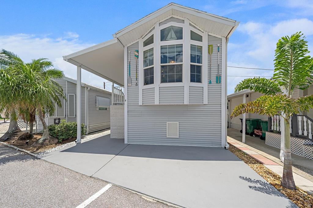 4 BASIN STREET