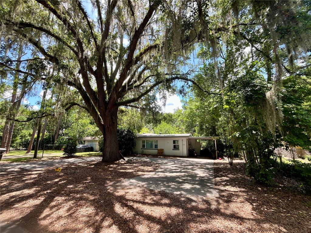 104 SW 26TH STREET
