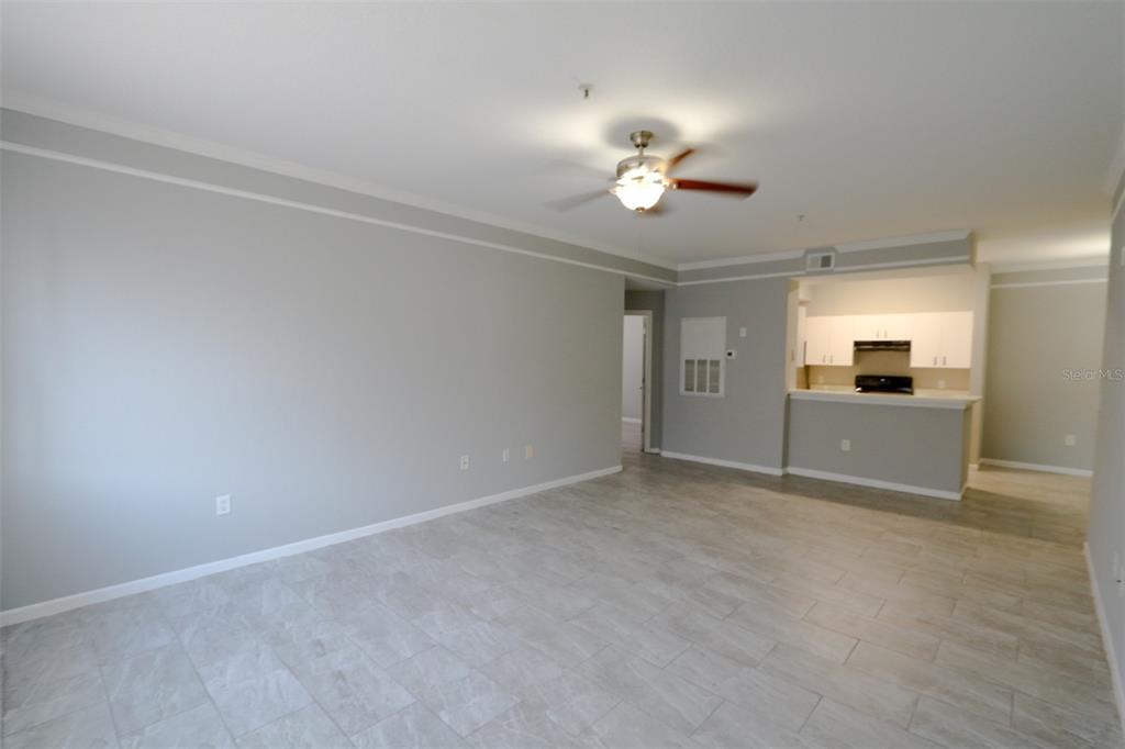 17101 CARRINGTON PARK DRIVE UNIT 405, TAMPA, FL — photo 3 of 30