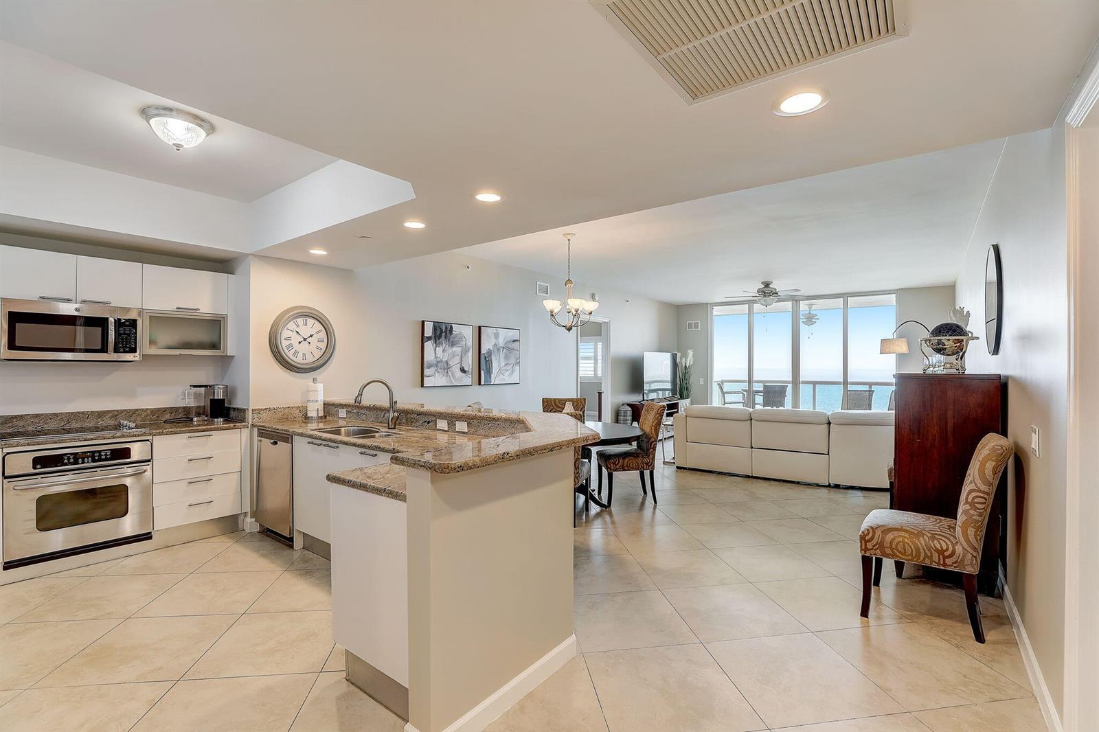 2650 Lake Shore Drive # 804, Riviera Beach FL 33404