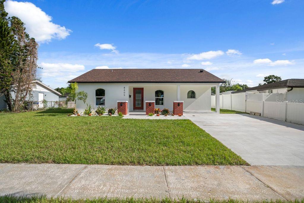 8405 WOODLAKE DRIVE