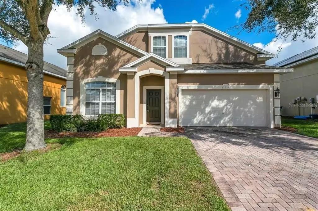 529 CADIZ LOOP