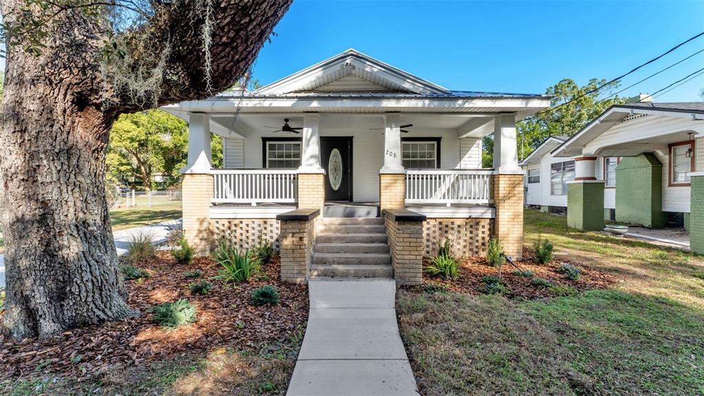 208 E POINSETTIA STREET