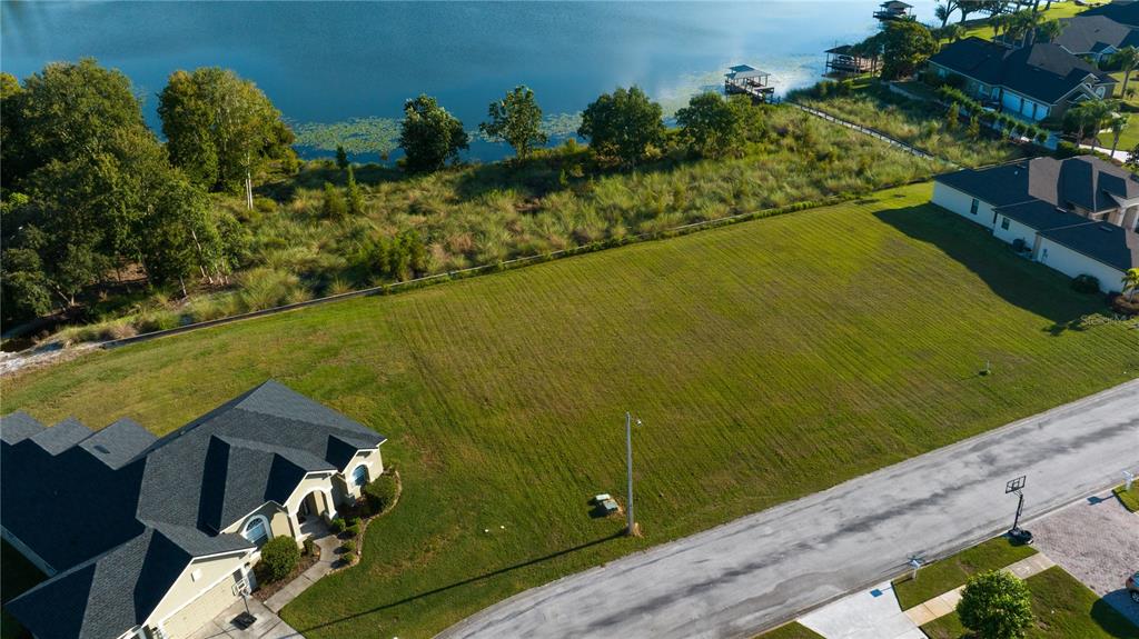 7376 BENT GRASS DRIVE