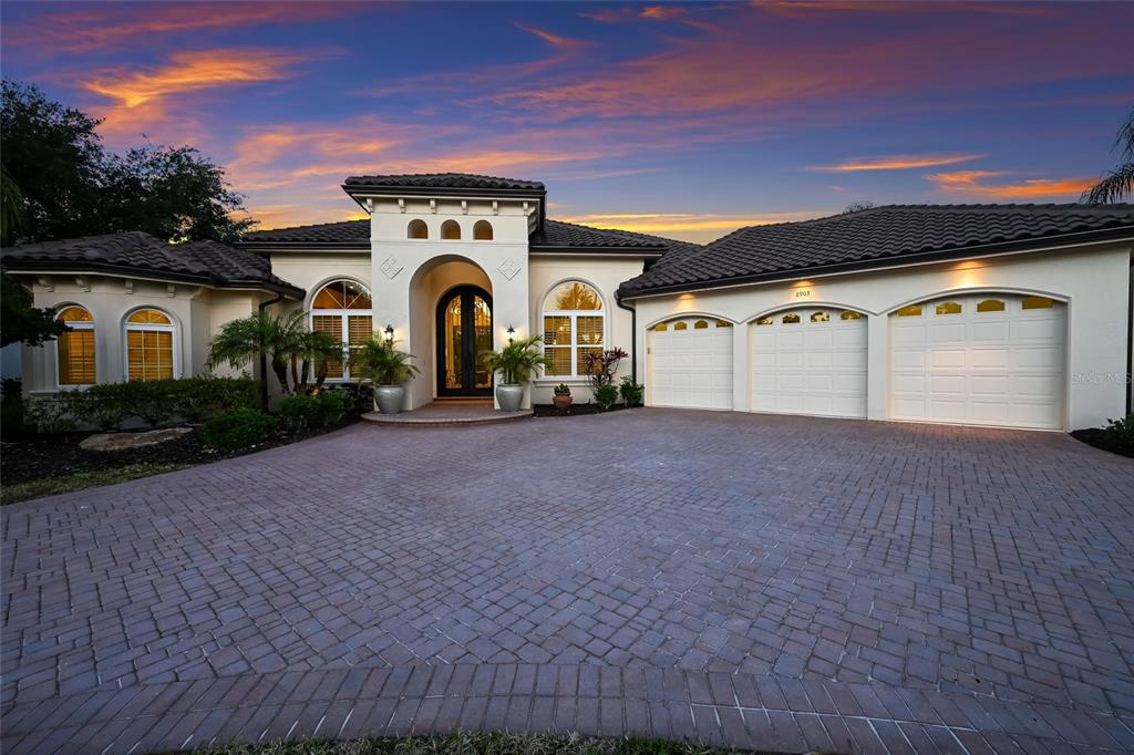 6903 BELMONT COURT