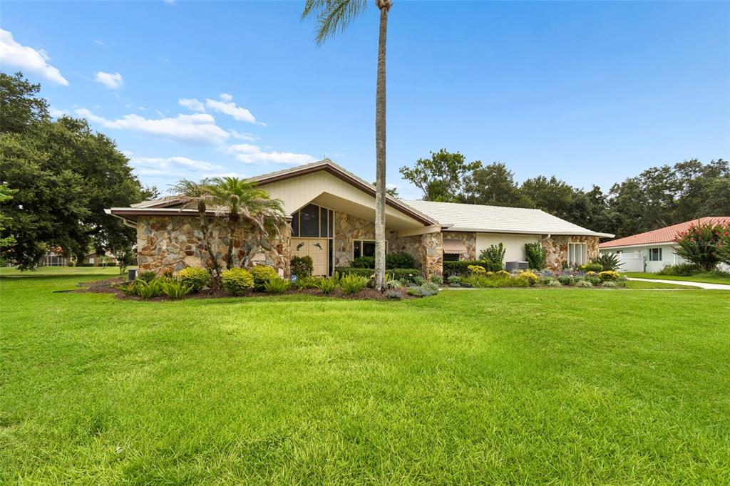 2364 VIOLET PL, PALM HARBOR, FL — photo 2 of 30
