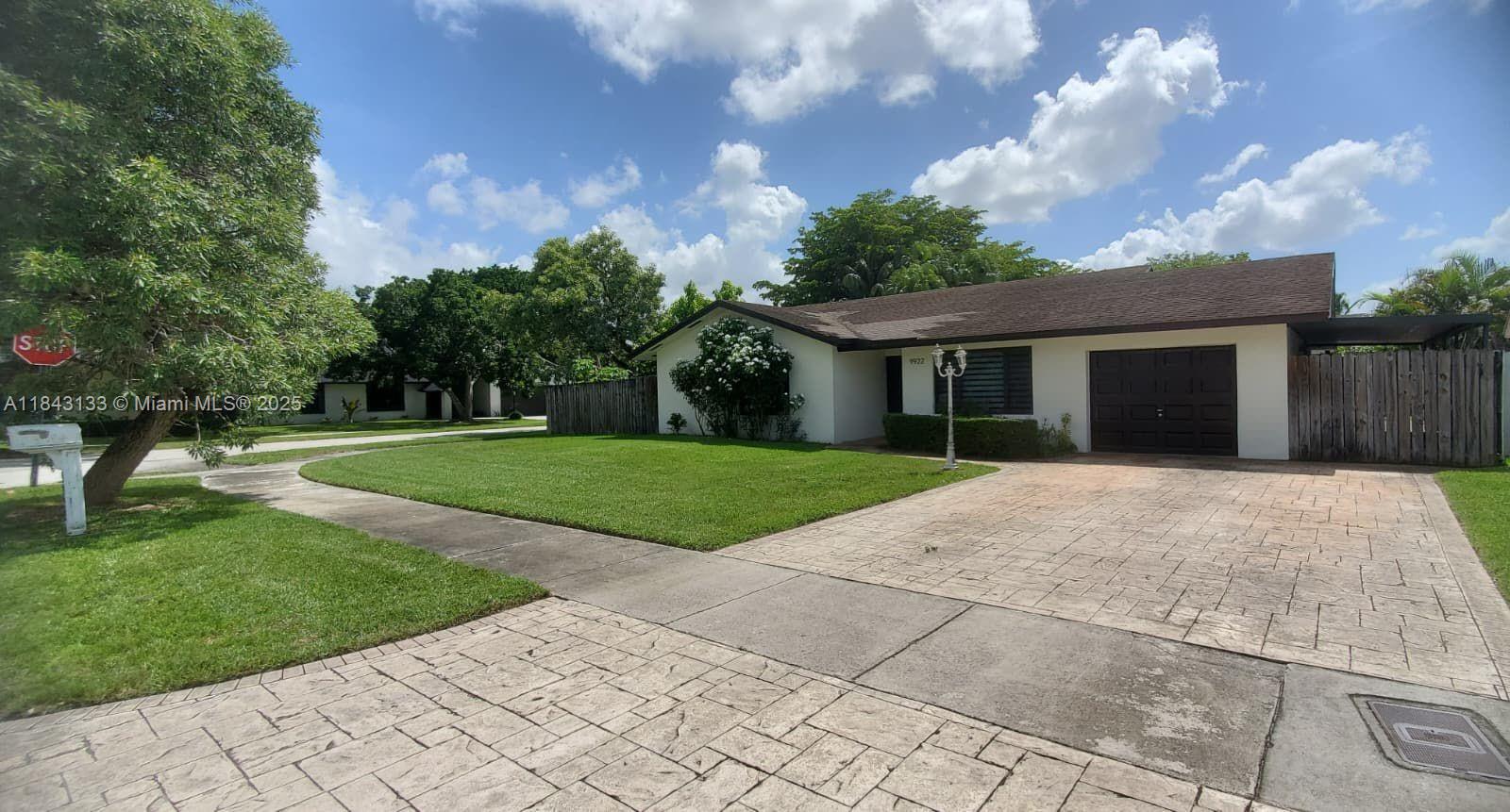 9922 SW 133rd Pl, Miami FL 33186
