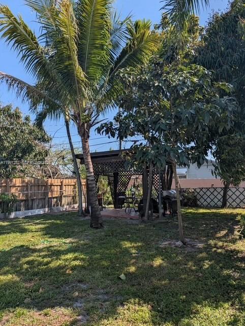 648 E 40th St, Hialeah FL 33013, HIALEAH, FL — photo 2 of 16