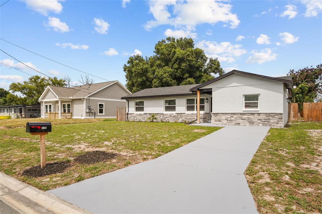 116 HARBOR DRIVE, WINTER HAVEN, FL — photo 3 of 28
