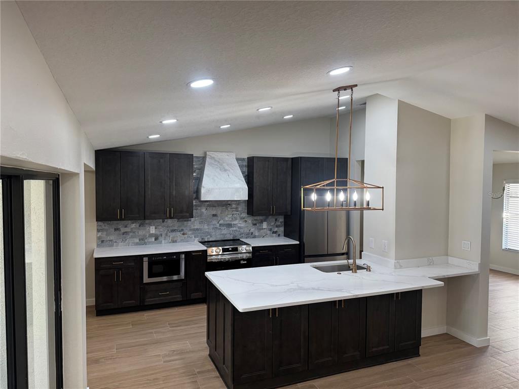2221 CIMARRON TERRACE, PALM HARBOR, FL — photo 2 of 25