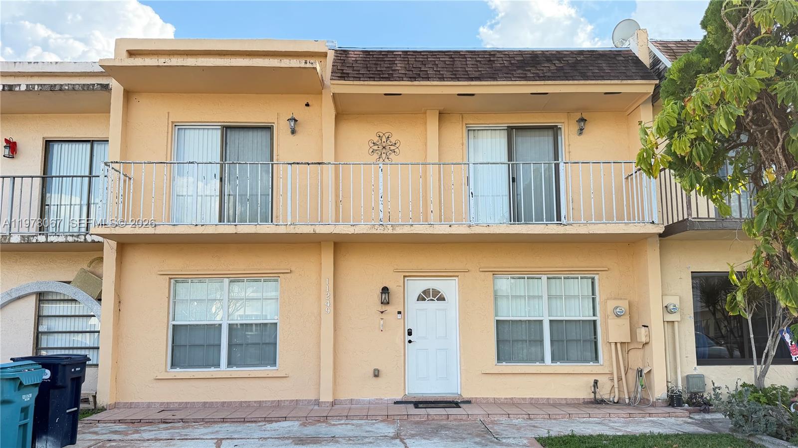 11249 SW 33rd Cir Pl, Miami FL 33165