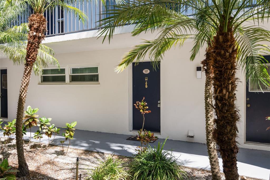 1146 KING ARTHUR COURT UNIT 101