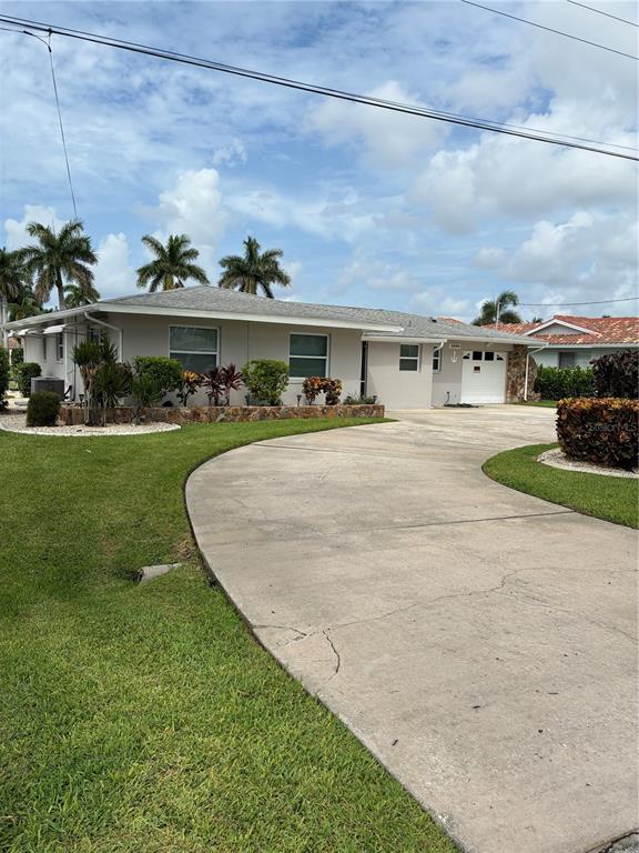 5240 SEMINOLE COURT, CAPE CORAL, FL — photo 2 of 30