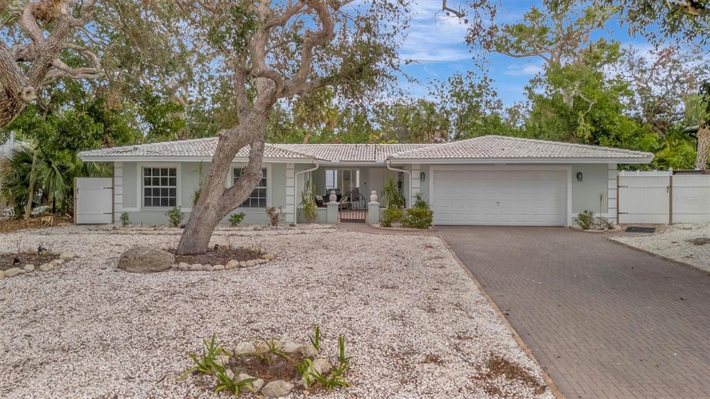 567 VENICE LANE