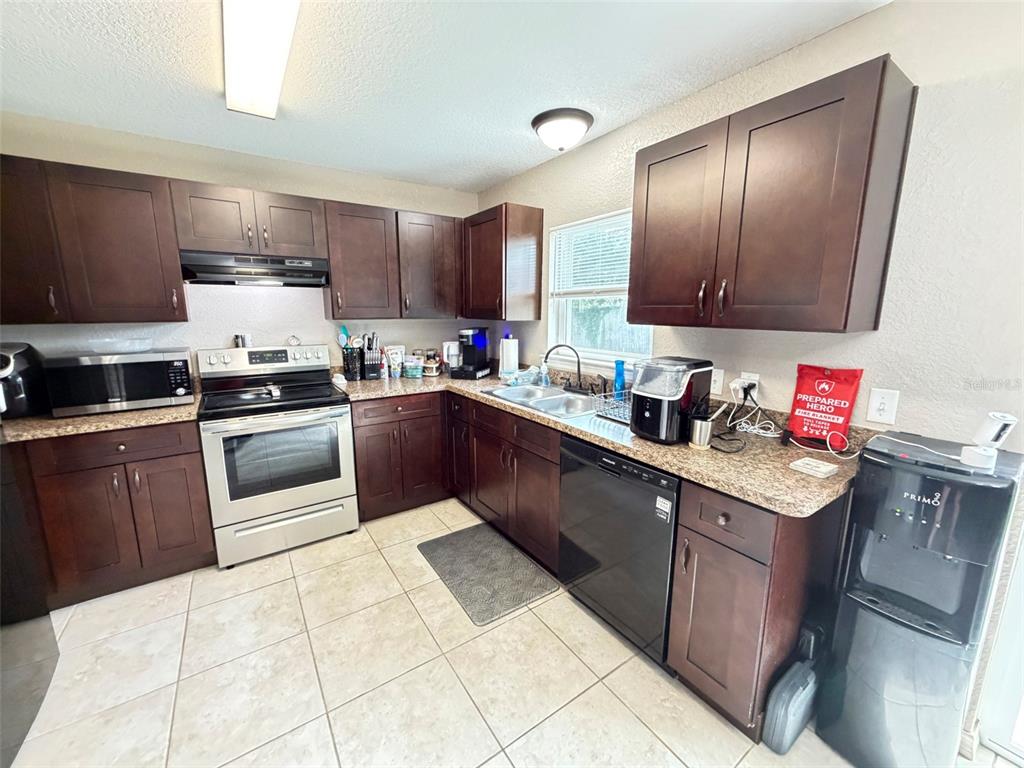 3737 SW 150TH LOOP, OCALA, FL — photo 4 of 22