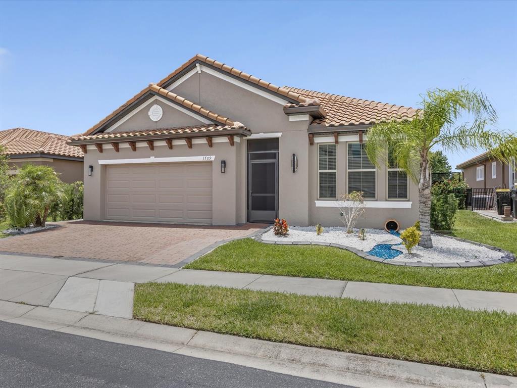 1709 BENOIT TERRACE