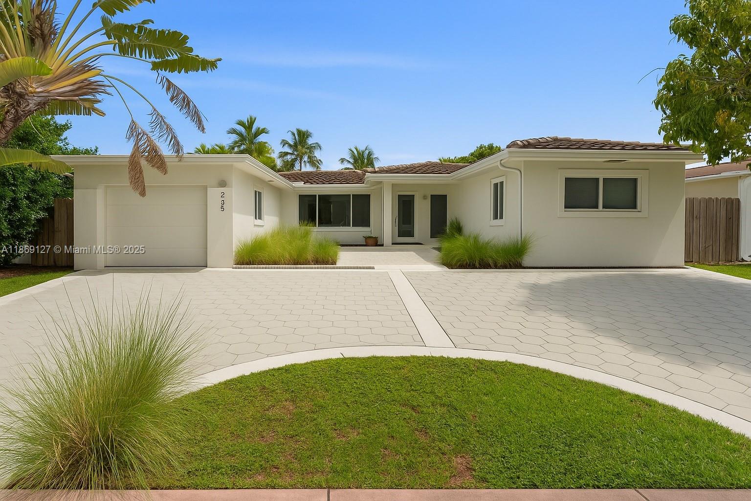 235 Fairway Dr, Miami Beach FL 33141