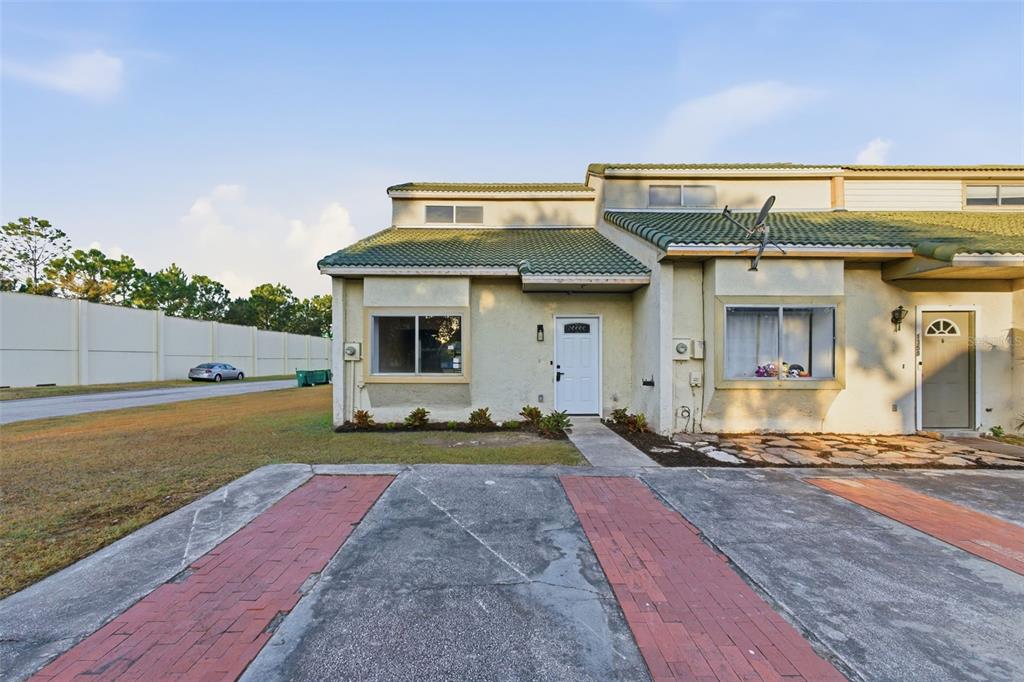 1362 WINTER GREEN WAY