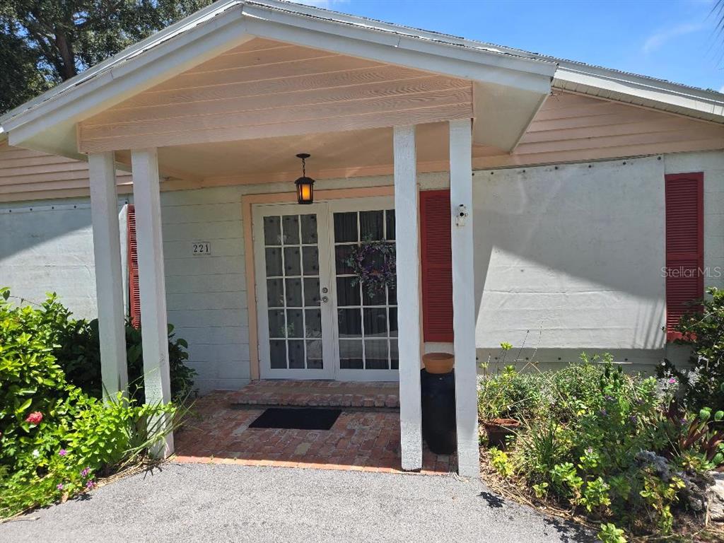 221 GULF AVENUE