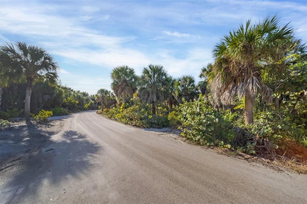 21 BAYSHORE CIRCLE, PLACIDA, FL — photo 5 of 15