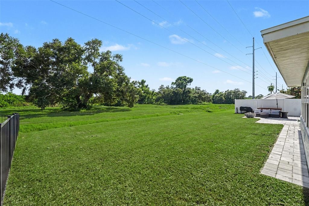 12080 66TH AVENUE, SEMINOLE, FL — photo 2 of 30