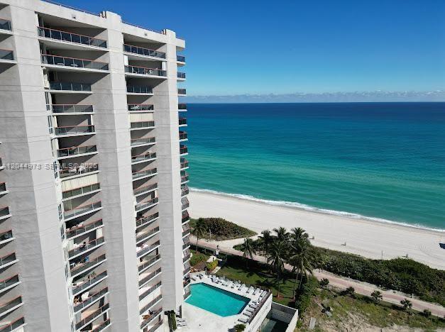 6767 Collins Ave # 1608, Miami Beach FL 33141