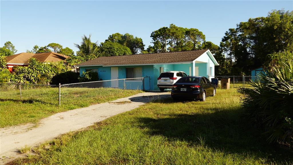 5106 LEE CIRCLE S, LEHIGH ACRES, FL — photo 3 of 16