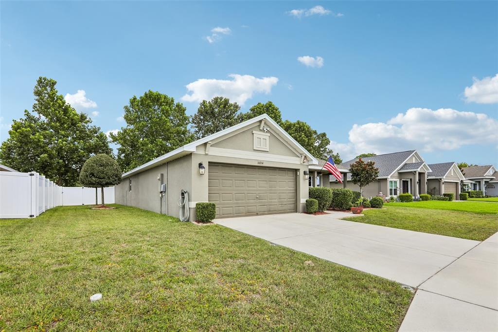 16214 VINE CLIFF AVENUE, HUDSON, FL — photo 4 of 30