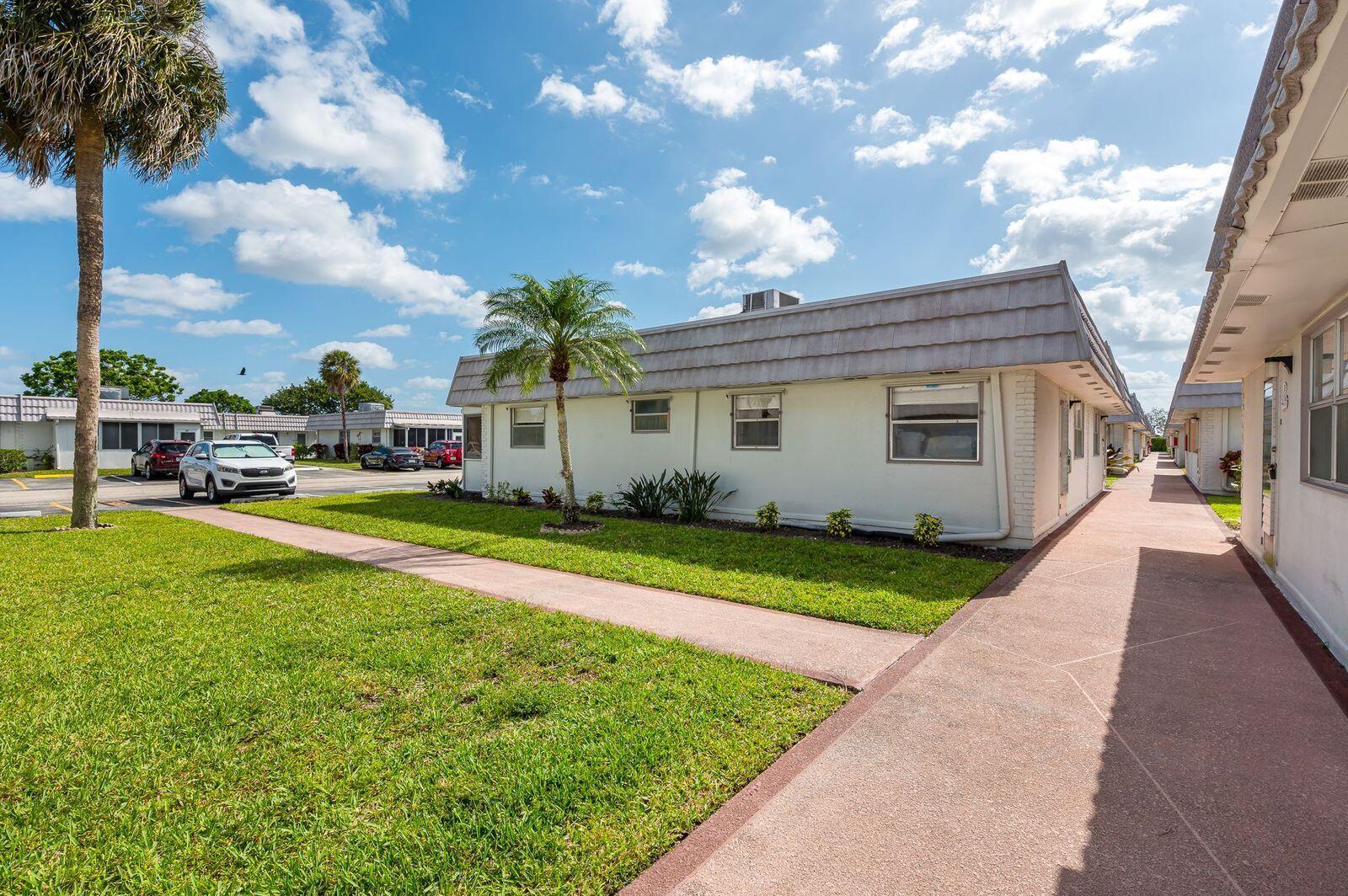92 Valencia Drive # D, Delray Beach FL 33446