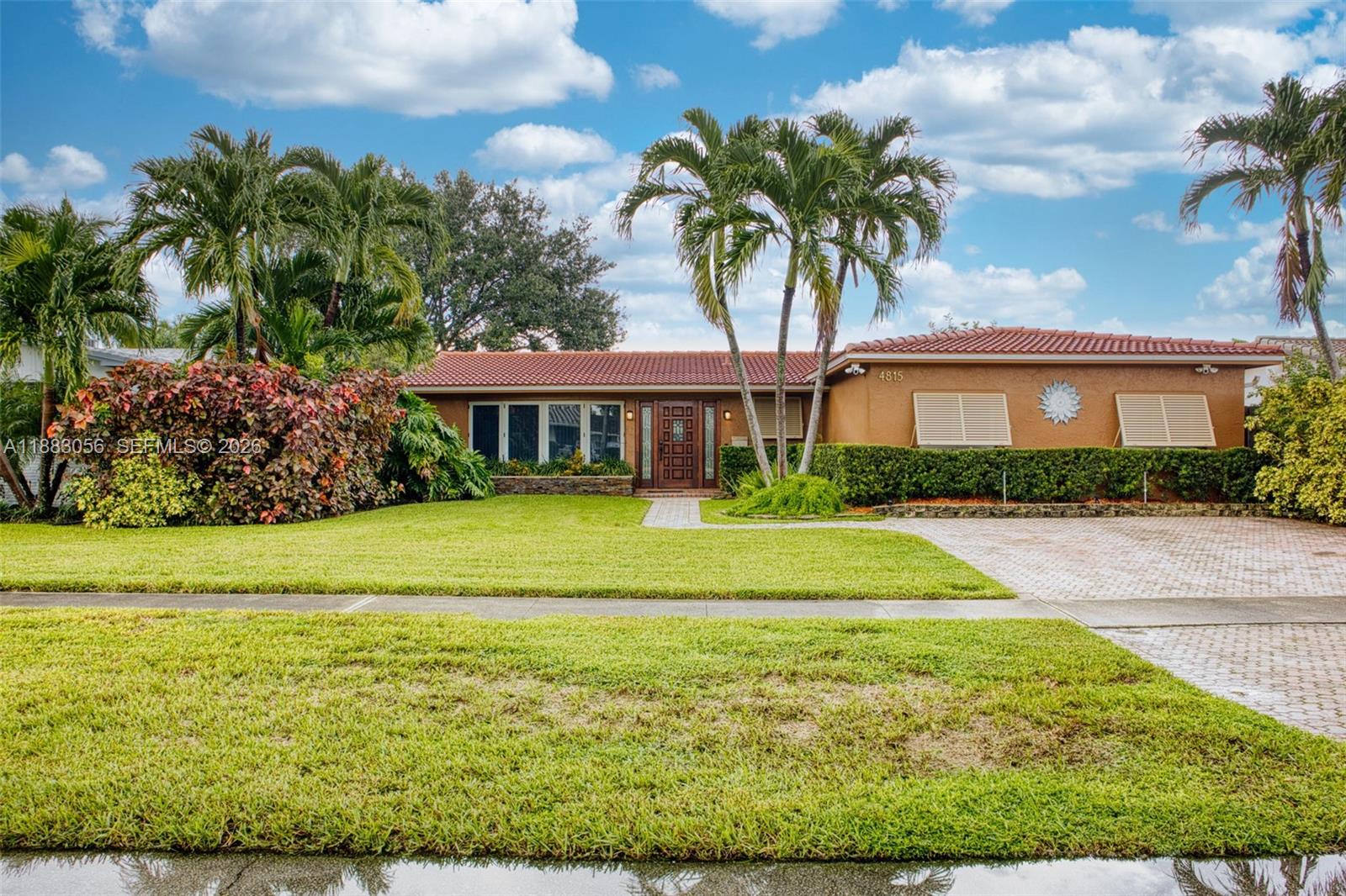 4815 Cleveland St, Hollywood FL 33021