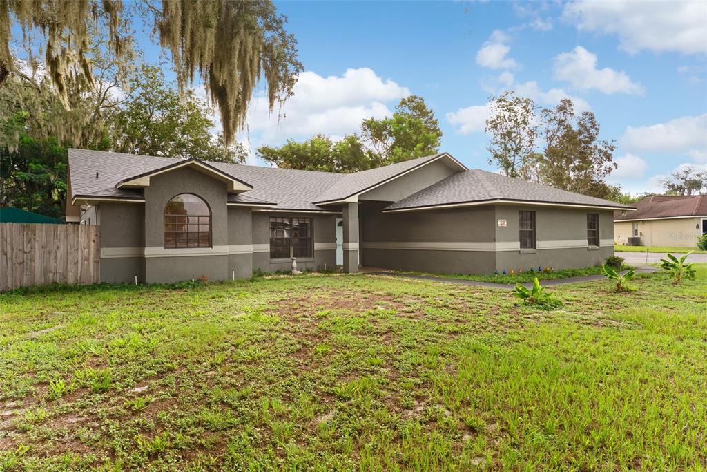 1514 LAKE THOMAS LOOP, WINTER HAVEN, FL — photo 4 of 30