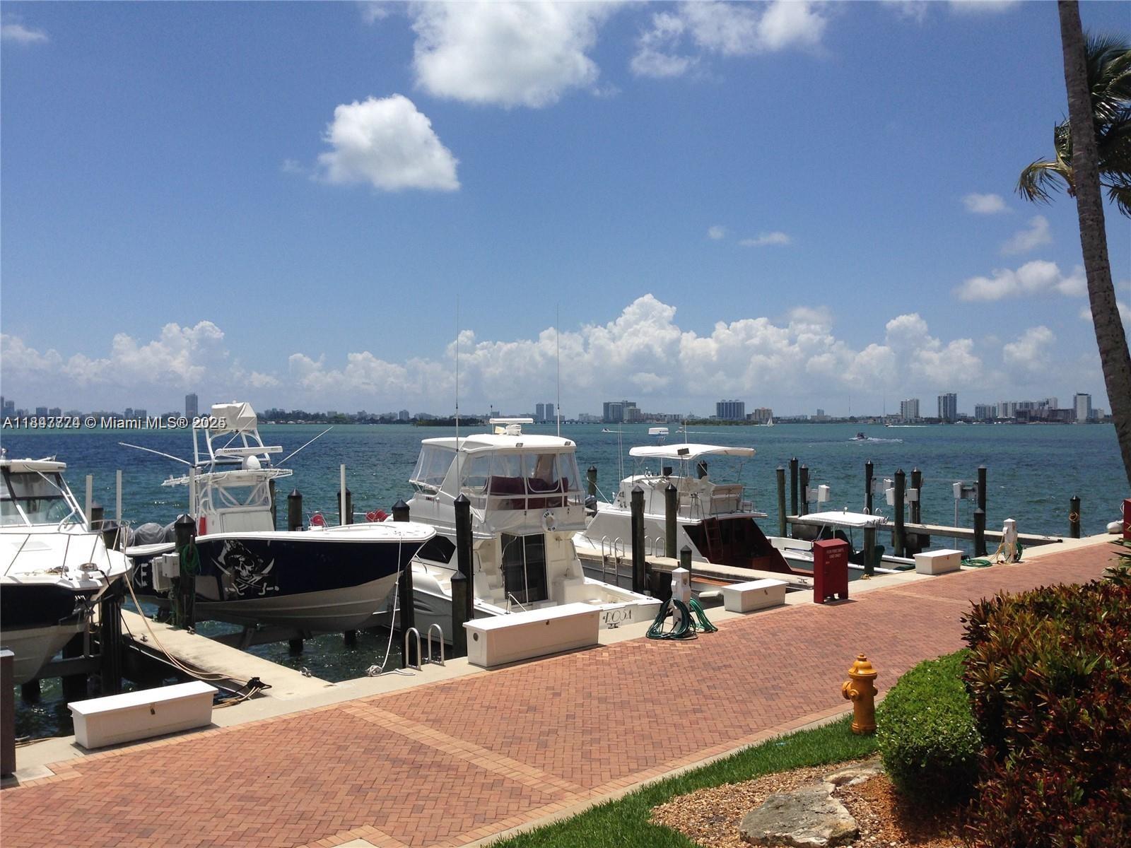 2000 Towerside Ter, Miami FL 33138