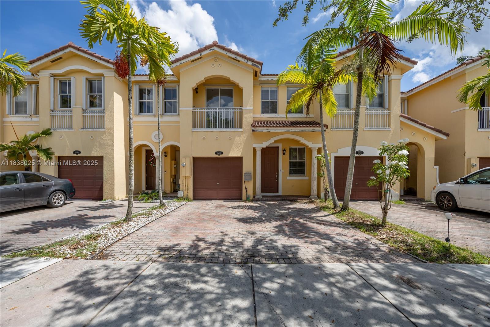 15057 SW 9th Ter, Miami FL 33194
