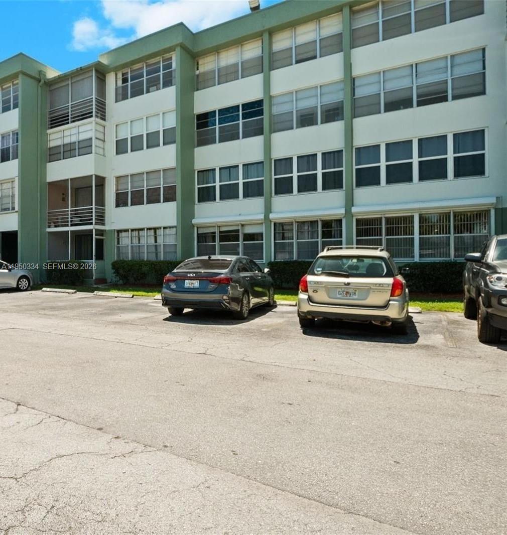 2771 Taft St # 411, Hollywood FL 33020