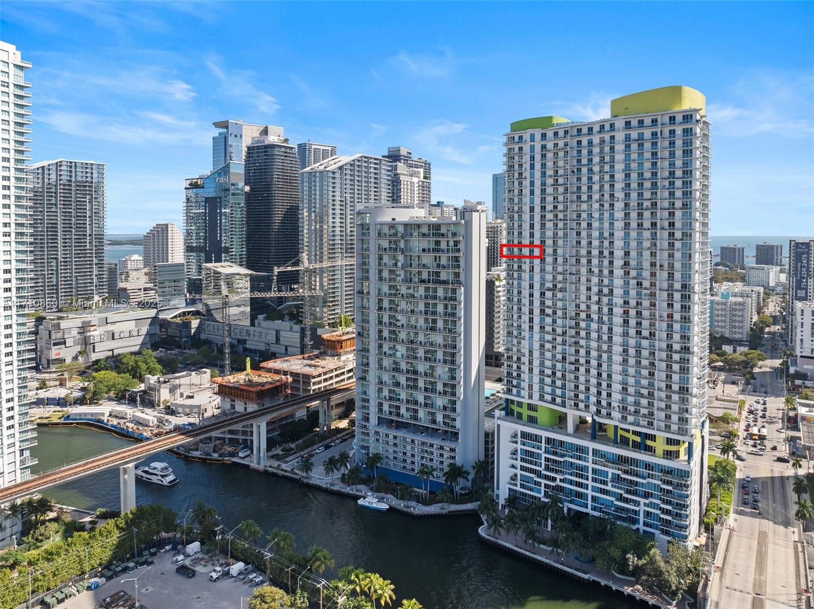 185 SW 7th St # 3111, Miami FL 33130