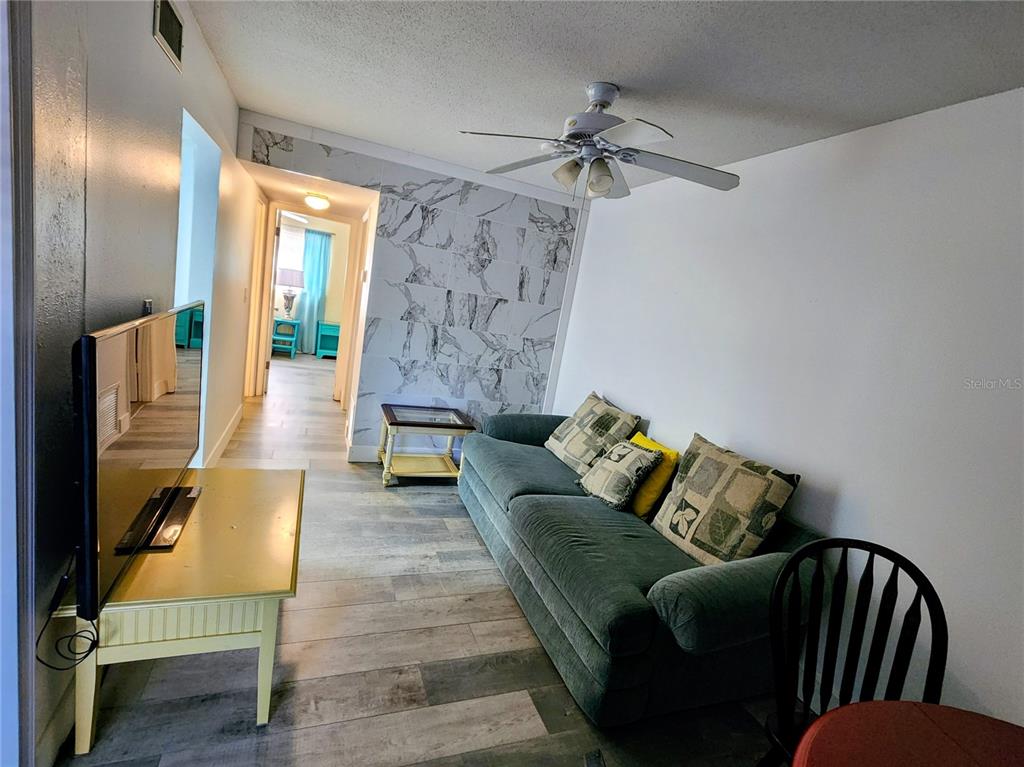 616 GUILD DRIVE UNIT 2, VENICE, FL — photo 4 of 30