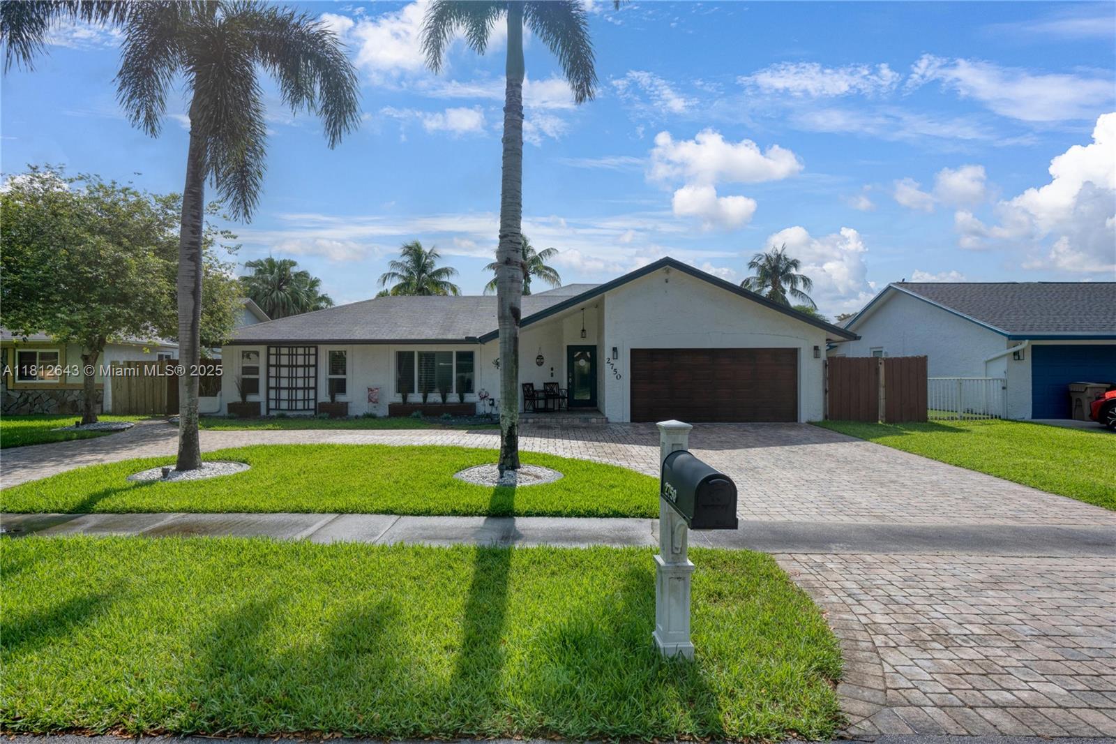 2750 SW 86th Way, Davie FL 33328