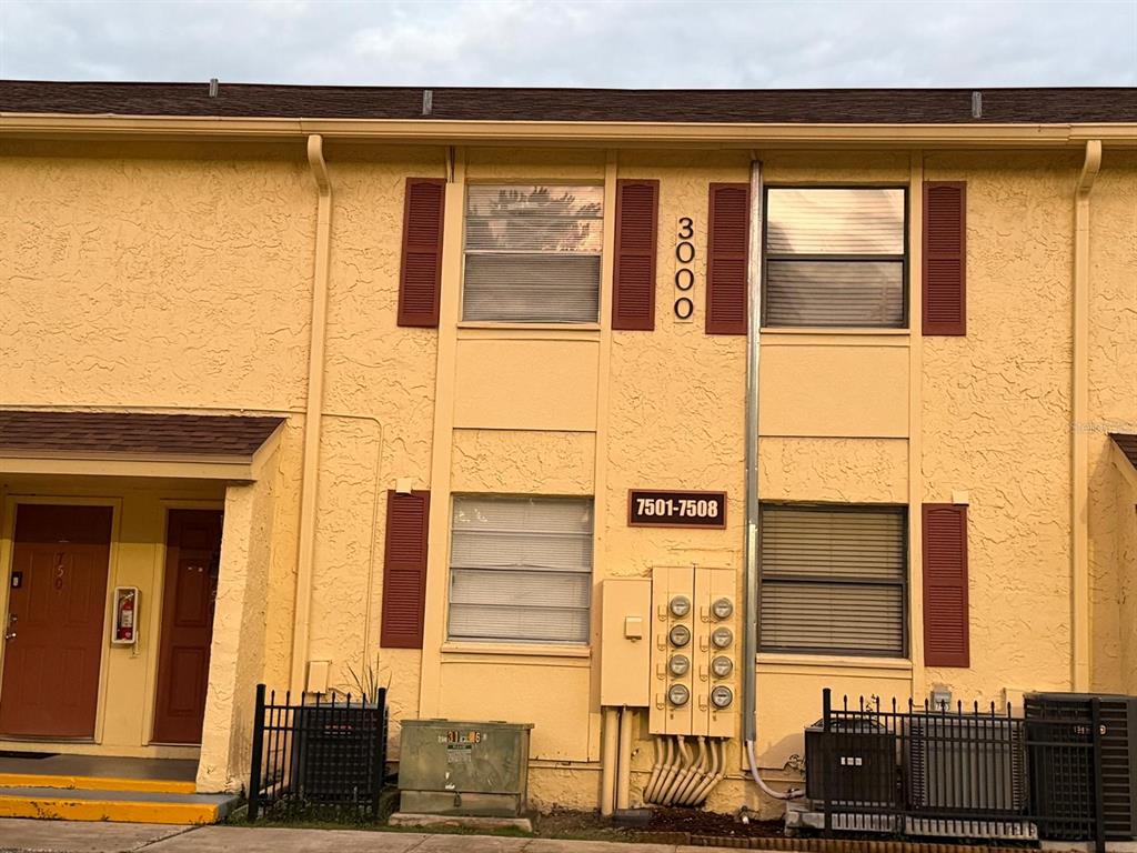 7501 GALLINETA COURT